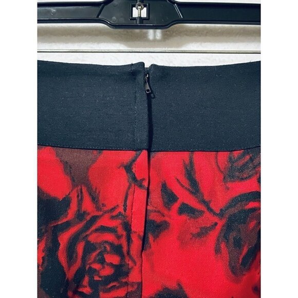 Cache Womens 6 Red Rose Print Pencil Mini Skirt Black Stretch Y2K - Picture 4 of 6